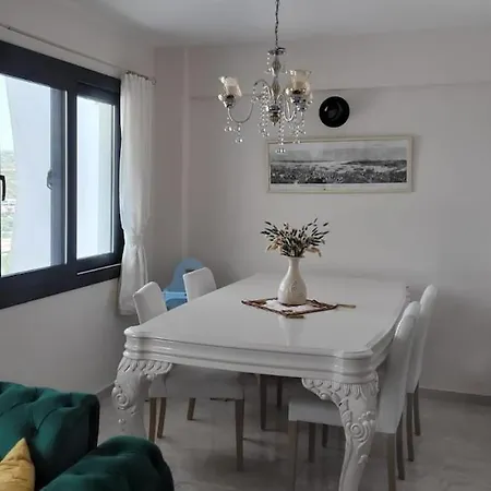 Selen Villa *